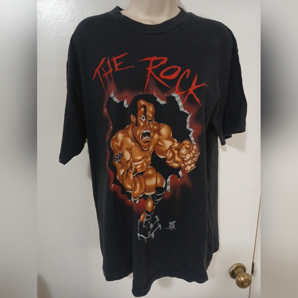 Vintage WWE 1998 The Rock short sleeve graphic tee "Smell what theRock is cookin